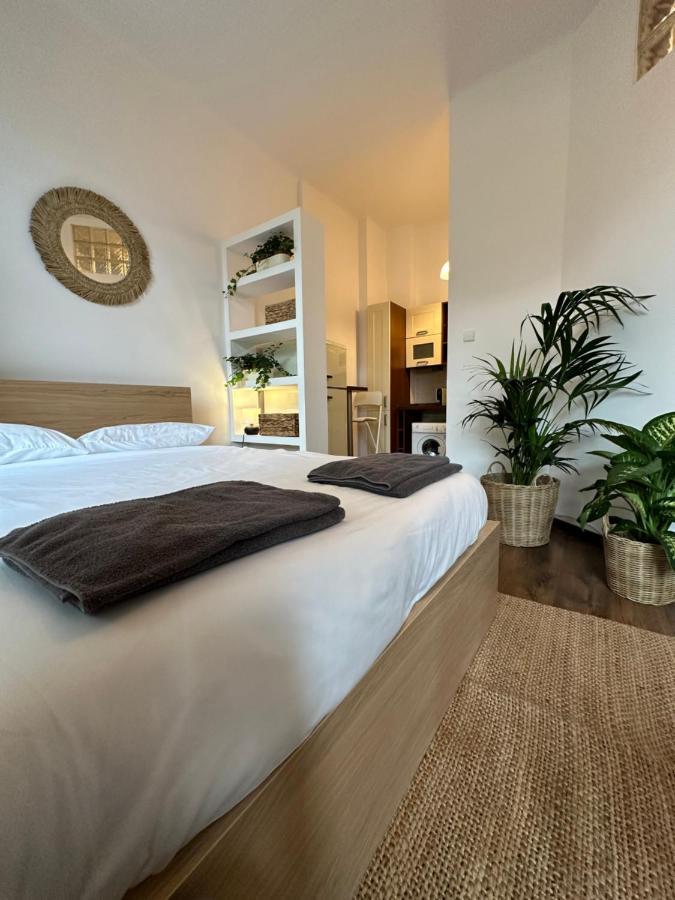 Appartement Studio Na Starej Ochocie à Varsovie Extérieur photo