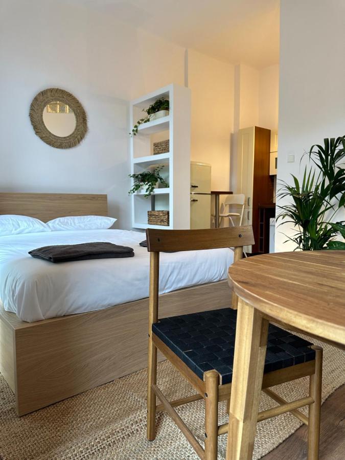 Appartement Studio Na Starej Ochocie à Varsovie Extérieur photo